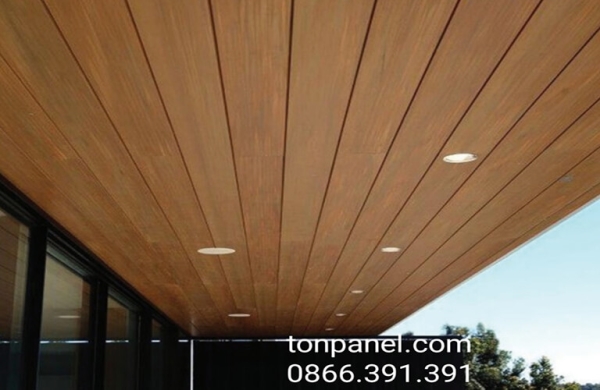 Panel ốp trần giả gỗ - Công Ty TNHH Sản Xuất Thương Mại XNK Hoàng Kim